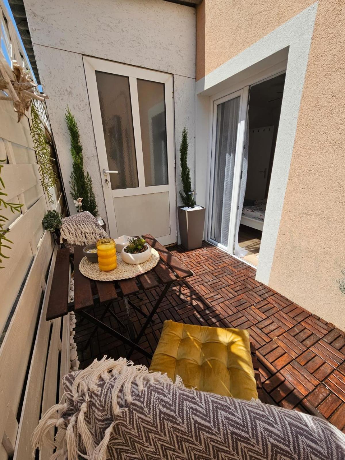 Apartment Melani Vir Dış mekan fotoğraf