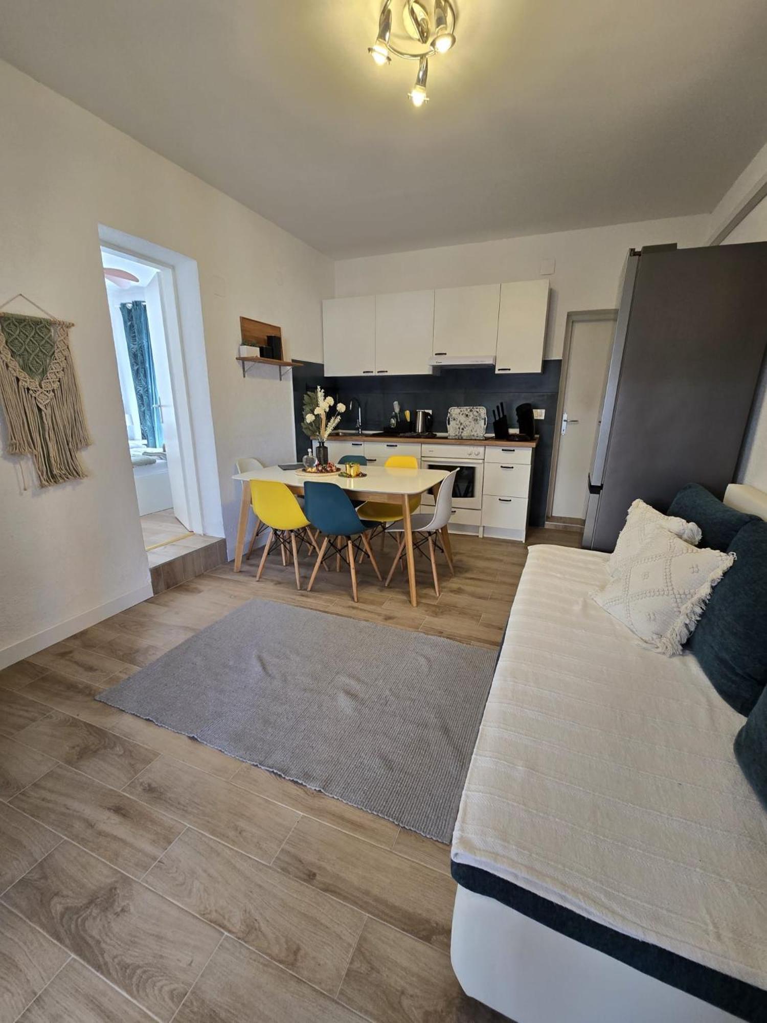 Apartment Melani Vir Dış mekan fotoğraf